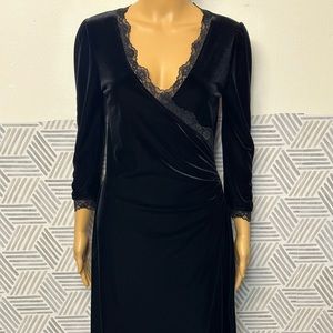 Apt 9 asymmetrical waist velvet midi. V-neck & 3/4” sleeves with lace detail